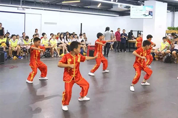 如何通过团队配合提高篮板成功率?_0